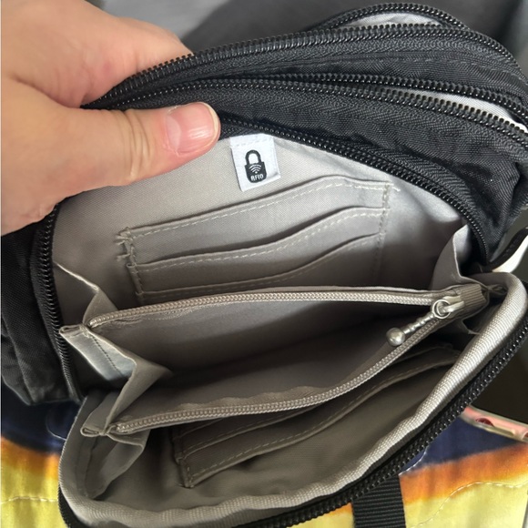 Baggallini Triple Zip Bagg Crossbody Black - Picture 6 of 8